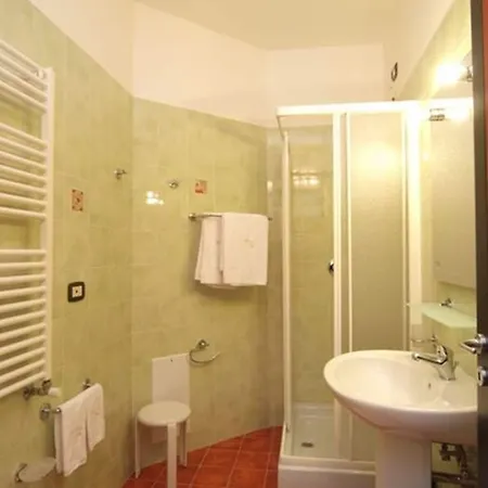Cristal Hotel 3*
